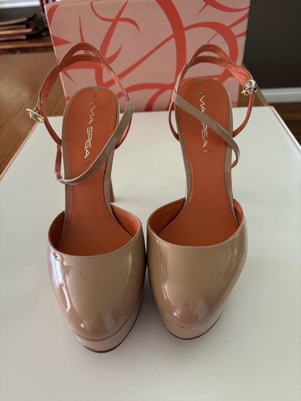 Via Spiga - V-Daffodil, Red Patent